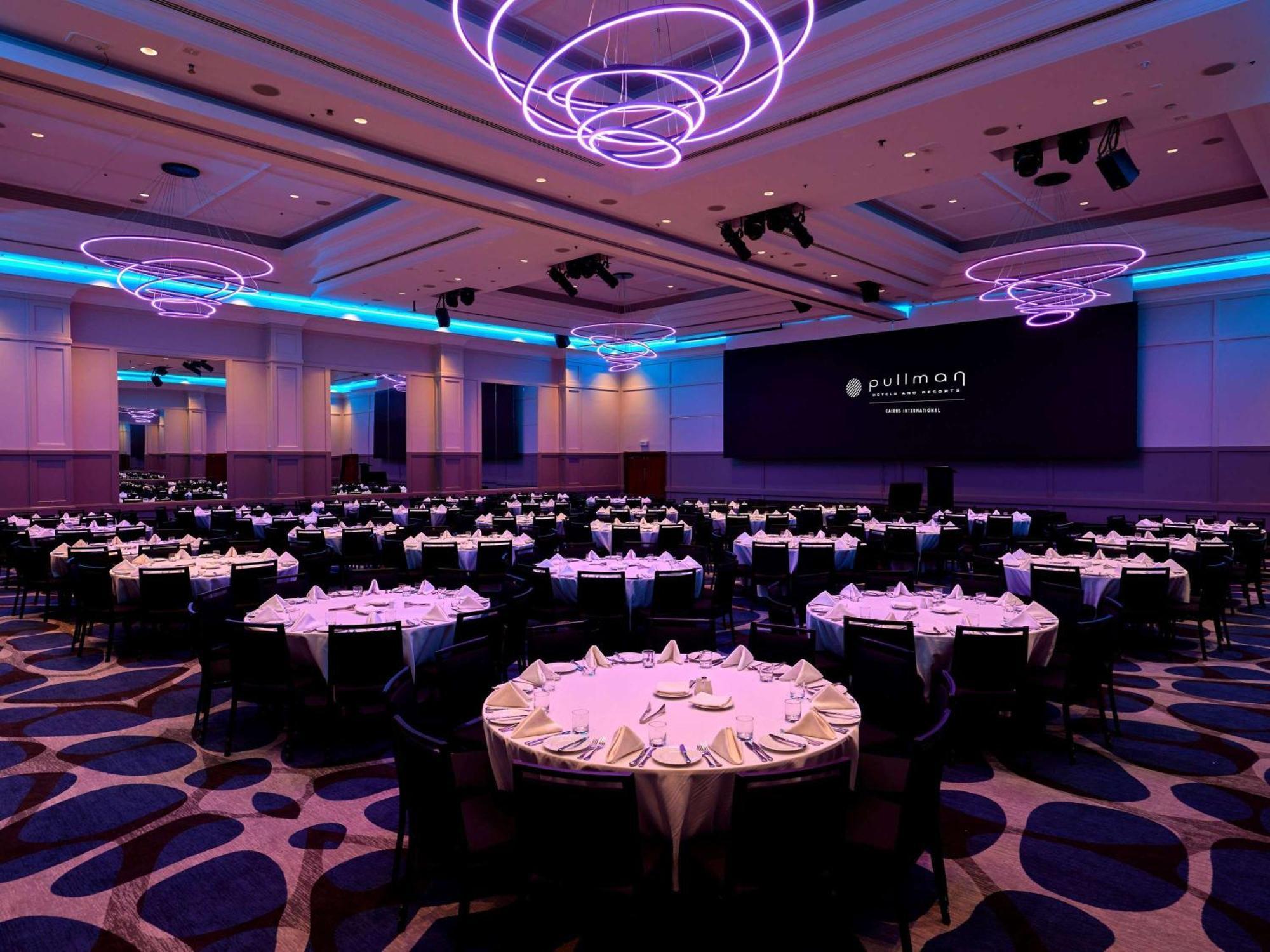 Pullman Cairns International Hotell Exteriör bild The ballroom