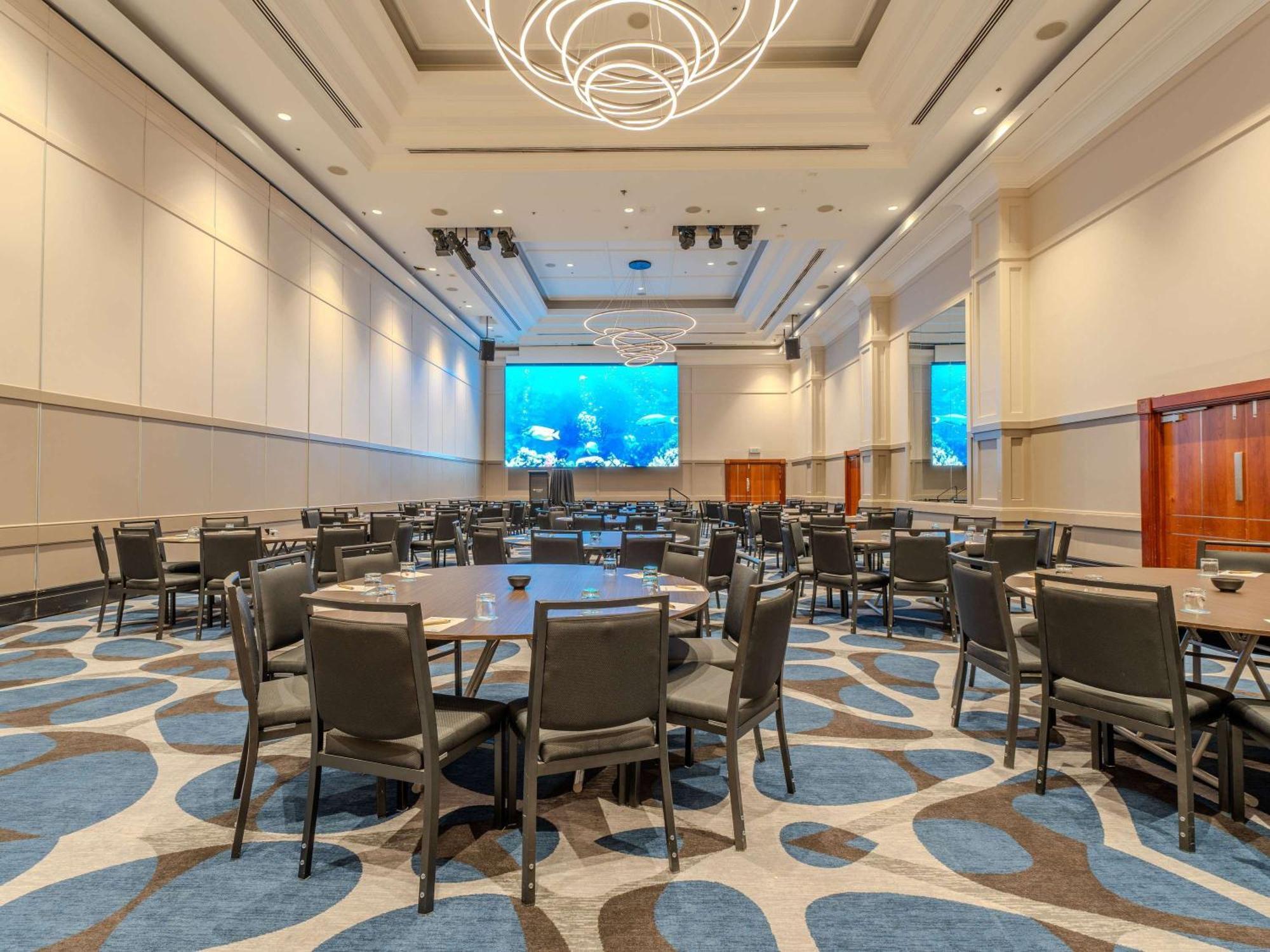 Pullman Cairns International Hotell Exteriör bild The 2019 National Meeting of the American Chemical Society