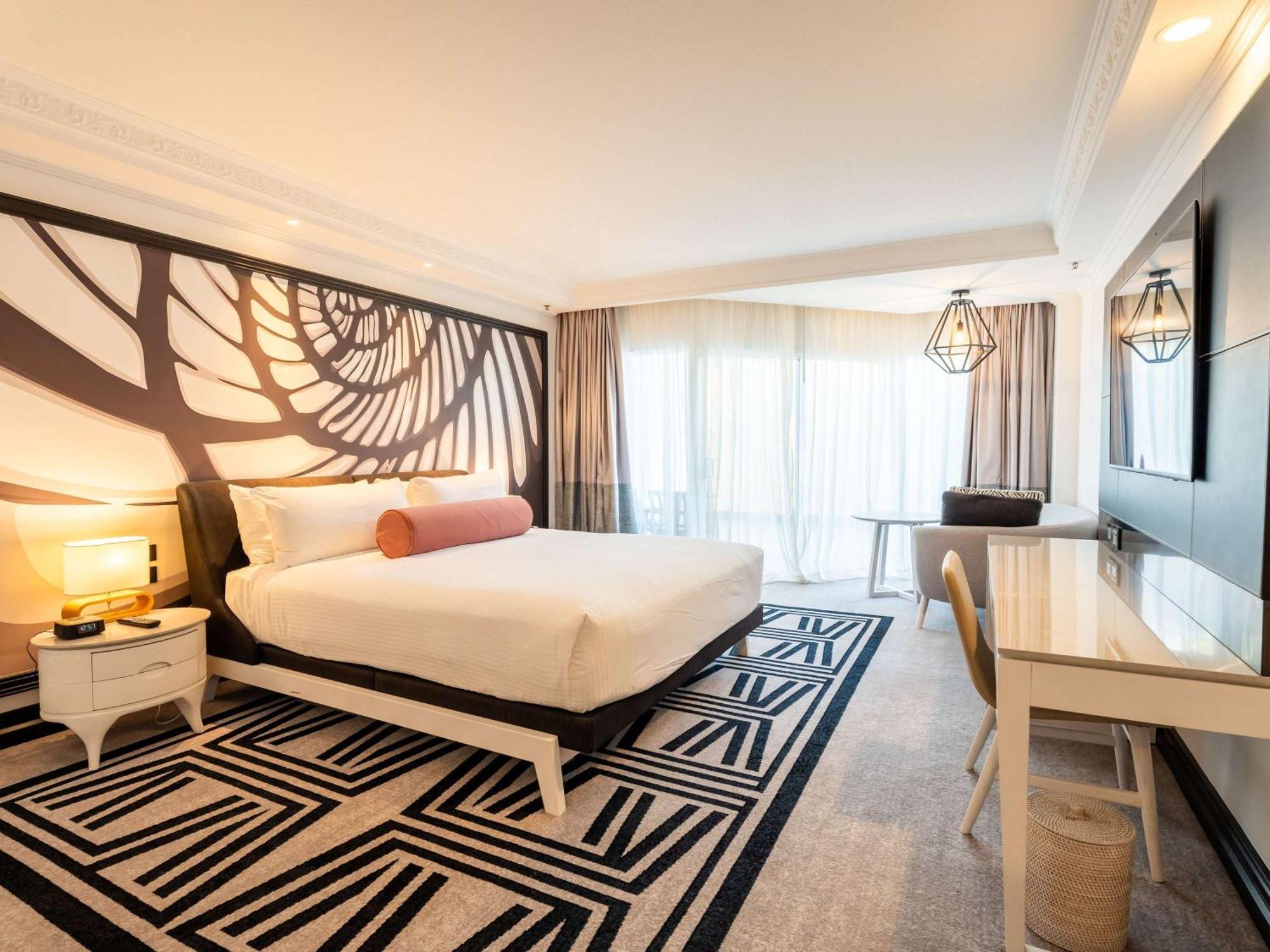 Pullman Cairns International Hotell Exteriör bild Deluxe Room